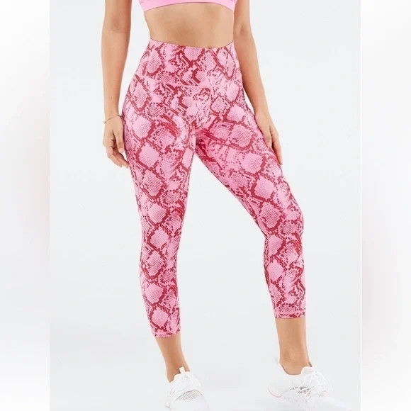 FABLETICS Define Powerhouse High-Waisted Capri Size XS Persimmon Python Pink - Picture 4 of 16
